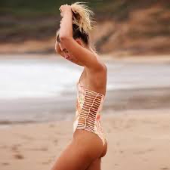 STONE FOX 'Fella' One Piece Swimsuit in Hot Tropix - Picture 2 of 9